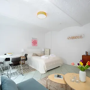 https://city-hideaway-with-terrace-berlin.find-berlin-hotels.com